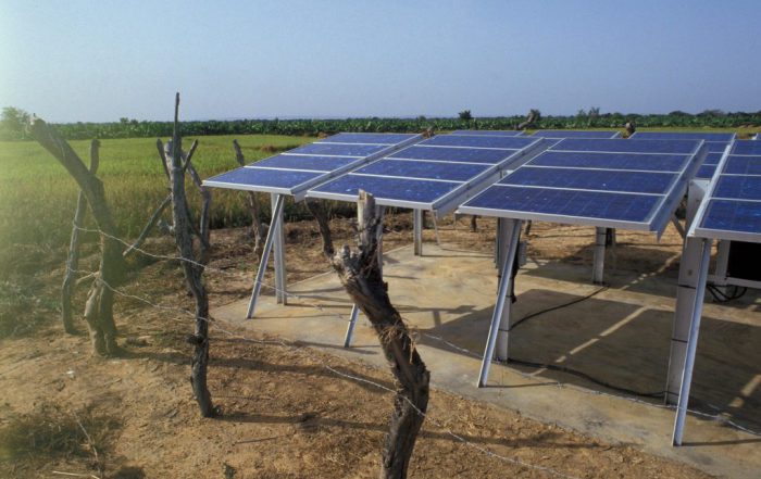 A solar-powered mini-grid in rural Mali. Photo: Curt Carnemark, World Bank.